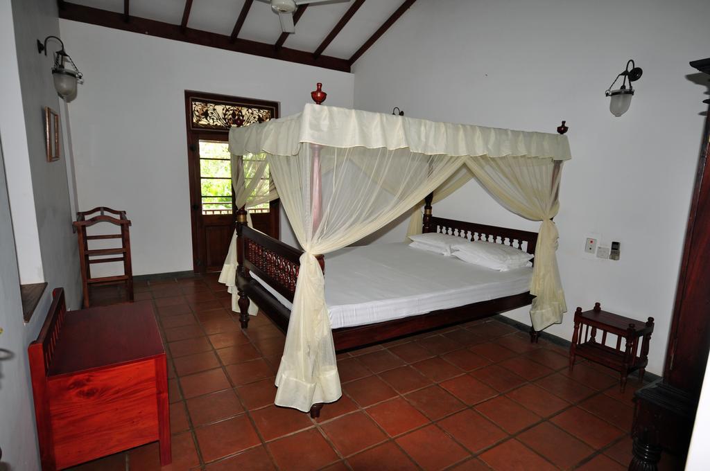 Okvin River Villa Bentota Room photo